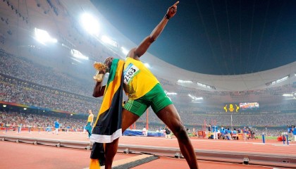 哈格里夫斯犀利点评，B费失点或因位置后撤，战术转型引发连锁反应